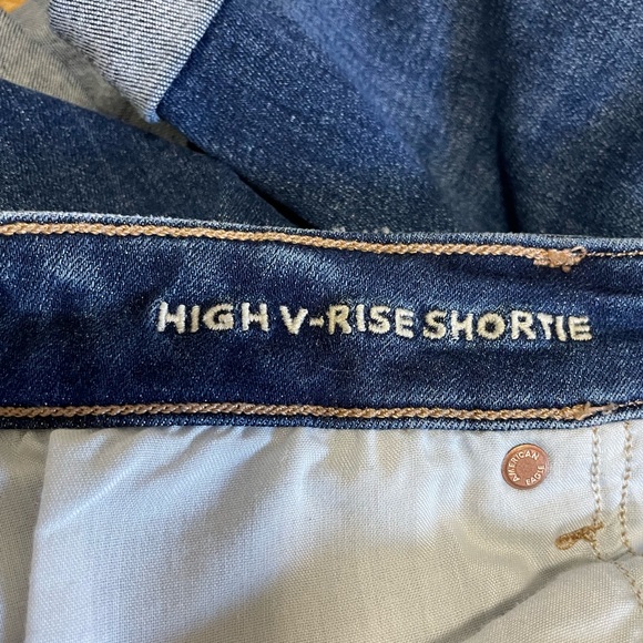 American Eagle Shorts - Picture 2 of 4